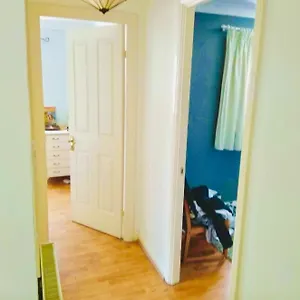  Apartment Near Thames River