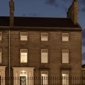 3-johns-place-townhouse.edinburghhotelsuk.org/